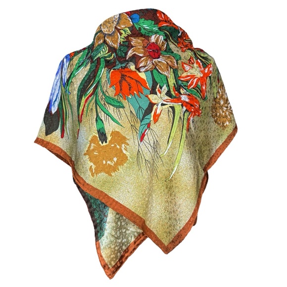 Vintage BURBERRYS Burberry Floral Knight Silk Scarf Bold Print 38” x 38” - Picture 3 of 13